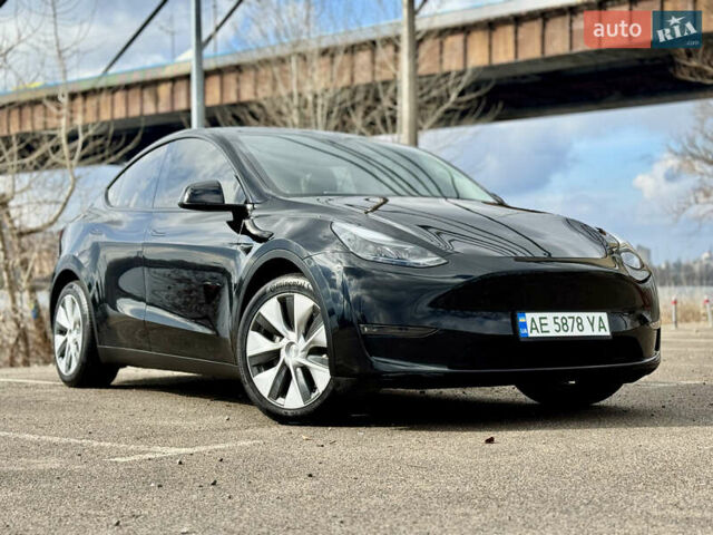 Черный Тесла Model Y, объемом двигателя 0 л и пробегом 29 тыс. км за 27077 $, фото 4 на Automoto.ua
