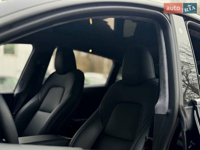 Чорний Тесла Model Y, об'ємом двигуна 0 л та пробігом 28 тис. км за 31300 $, фото 13 на Automoto.ua