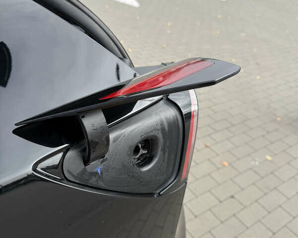 Чорний Тесла Model Y, об'ємом двигуна 0 л та пробігом 25 тис. км за 32000 $, фото 16 на Automoto.ua