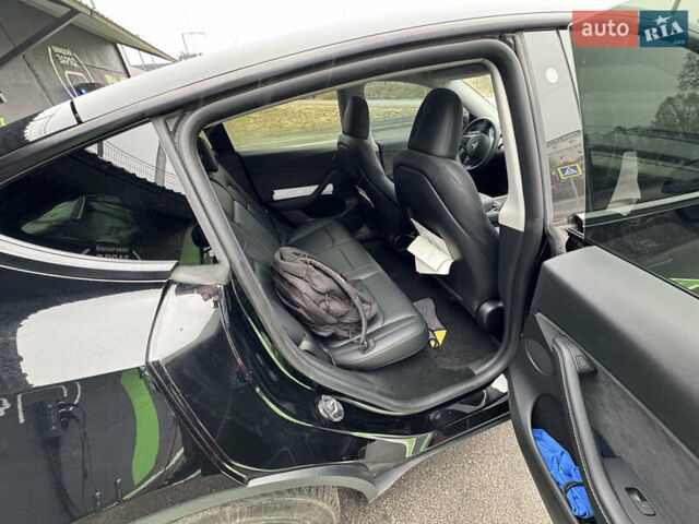 Черный Тесла Model Y, объемом двигателя 0 л и пробегом 35 тыс. км за 38000 $, фото 6 на Automoto.ua