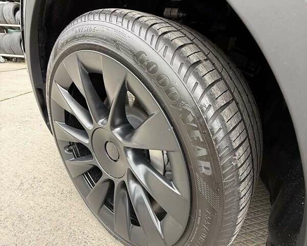 Чорний Тесла Model Y, об'ємом двигуна 0 л та пробігом 14 тис. км за 28500 $, фото 7 на Automoto.ua