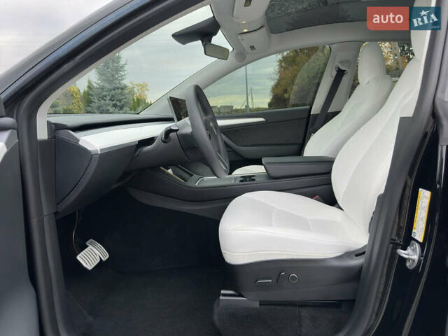 Чорний Тесла Model Y, об'ємом двигуна 0 л та пробігом 38 тис. км за 30799 $, фото 51 на Automoto.ua