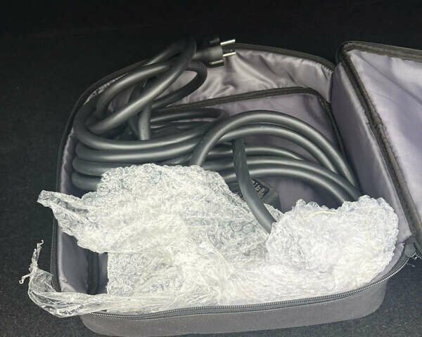 Черный Тесла Model Y, объемом двигателя 0 л и пробегом 35 тыс. км за 21300 $, фото 18 на Automoto.ua