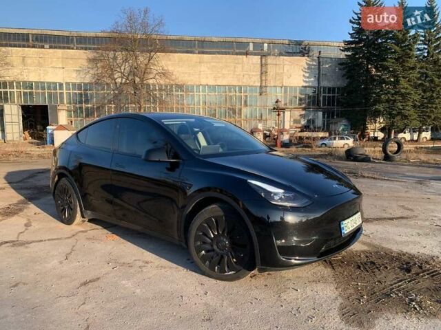 Черный Тесла Model Y, объемом двигателя 0 л и пробегом 25 тыс. км за 26500 $, фото 3 на Automoto.ua