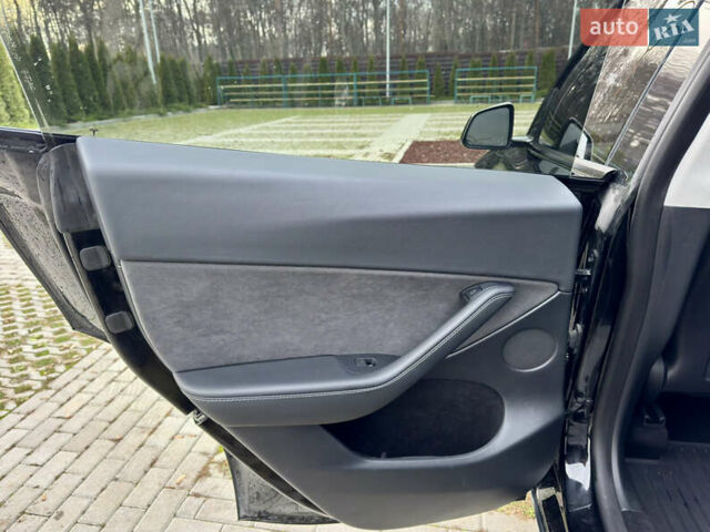 Чорний Тесла Model Y, об'ємом двигуна 0 л та пробігом 66 тис. км за 34500 $, фото 21 на Automoto.ua