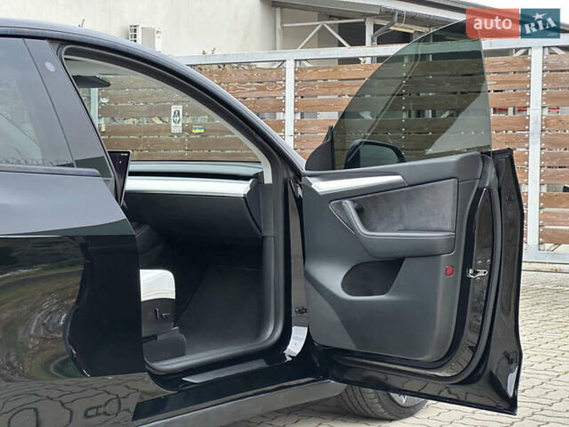 Чорний Тесла Model Y, об'ємом двигуна 0 л та пробігом 38 тис. км за 30799 $, фото 91 на Automoto.ua