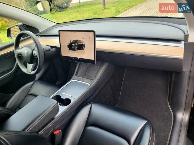 Черный Тесла Model Y, объемом двигателя 0 л и пробегом 34 тыс. км за 25000 $, фото 8 на Automoto.ua