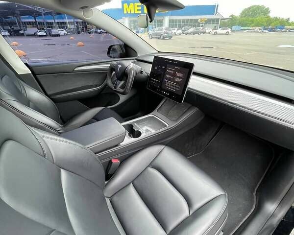 Черный Тесла Model Y, объемом двигателя 0 л и пробегом 53 тыс. км за 29500 $, фото 15 на Automoto.ua