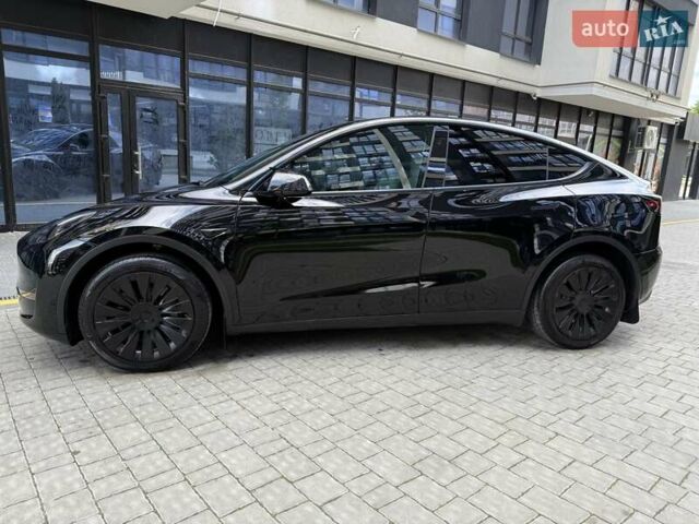 Черный Тесла Model Y, объемом двигателя 0 л и пробегом 28 тыс. км за 28990 $, фото 16 на Automoto.ua