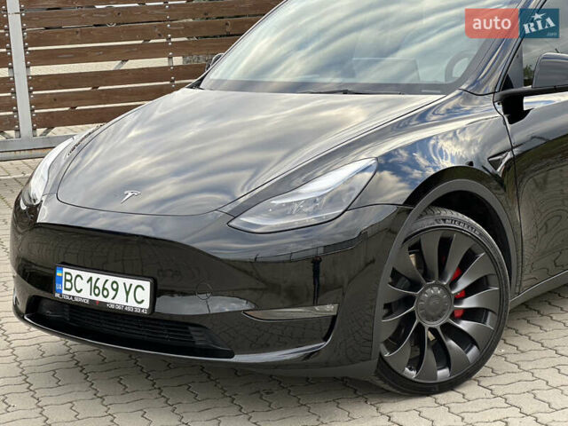 Чорний Тесла Model Y, об'ємом двигуна 0 л та пробігом 38 тис. км за 30799 $, фото 28 на Automoto.ua