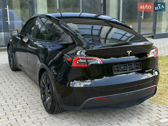 Черный Тесла Model Y, объемом двигателя 0 л и пробегом 13 тыс. км за 28999 $, фото 7 на Automoto.ua