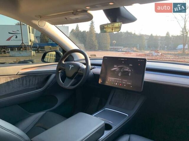 Черный Тесла Model Y, объемом двигателя 0 л и пробегом 25 тыс. км за 26500 $, фото 26 на Automoto.ua