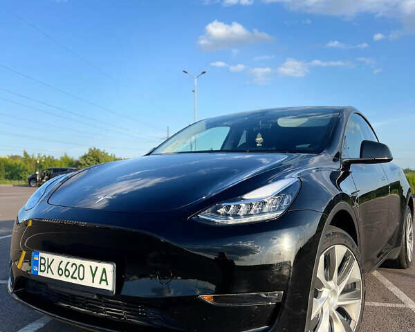 Черный Тесла Model Y, объемом двигателя 0 л и пробегом 22 тыс. км за 25500 $, фото 5 на Automoto.ua
