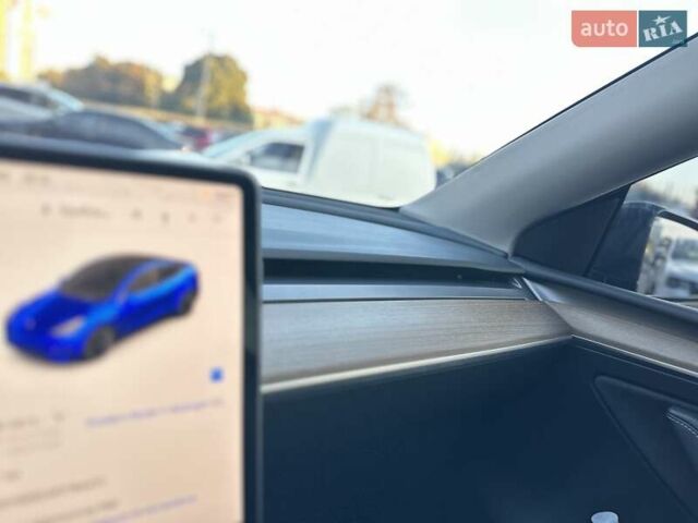 Черный Тесла Model Y, объемом двигателя 0 л и пробегом 65 тыс. км за 25555 $, фото 23 на Automoto.ua