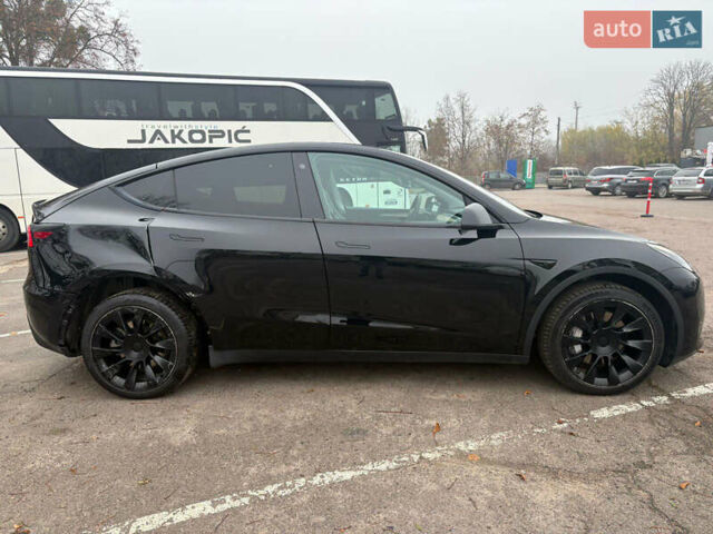Черный Тесла Model Y, объемом двигателя 0 л и пробегом 35 тыс. км за 21900 $, фото 3 на Automoto.ua