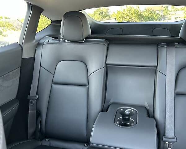 Черный Тесла Model Y, объемом двигателя 0 л и пробегом 14 тыс. км за 30500 $, фото 23 на Automoto.ua