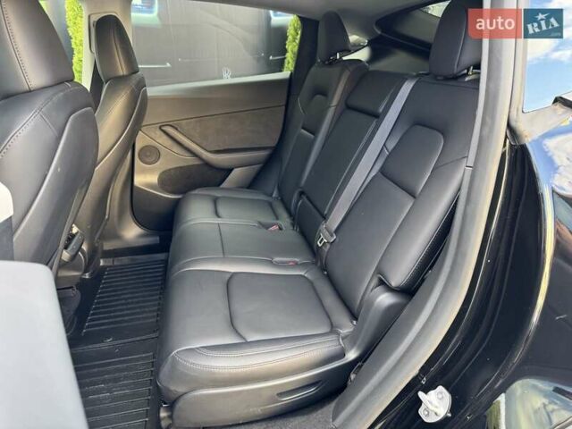 Черный Тесла Model Y, объемом двигателя 0 л и пробегом 1 тыс. км за 33900 $, фото 36 на Automoto.ua