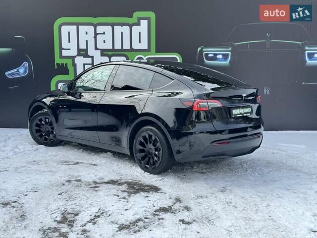 Черный Тесла Model Y, объемом двигателя 0 л и пробегом 1 тыс. км за 34900 $, фото 35 на Automoto.ua