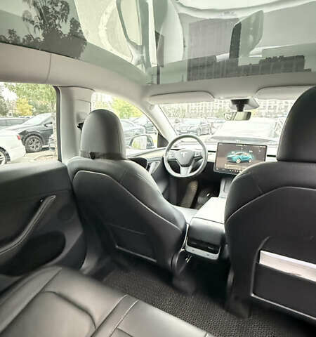 Черный Тесла Model Y, объемом двигателя 0 л и пробегом 33 тыс. км за 31000 $, фото 4 на Automoto.ua