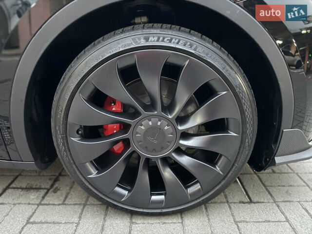 Черный Тесла Model Y, объемом двигателя 0 л и пробегом 16 тыс. км за 34000 $, фото 12 на Automoto.ua