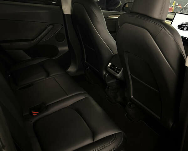 Черный Тесла Model Y, объемом двигателя 0 л и пробегом 71 тыс. км за 29000 $, фото 16 на Automoto.ua