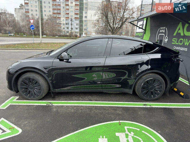 Черный Тесла Model Y, объемом двигателя 0 л и пробегом 35 тыс. км за 38000 $, фото 1 на Automoto.ua