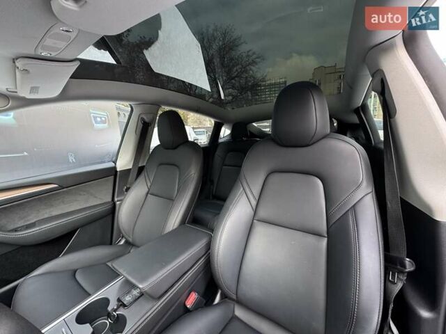 Черный Тесла Model Y, объемом двигателя 0 л и пробегом 1 тыс. км за 34900 $, фото 14 на Automoto.ua