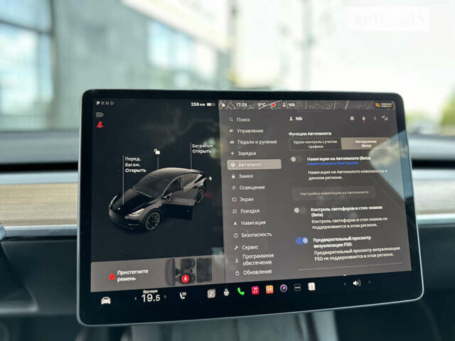 Черный Тесла Model Y, объемом двигателя 0 л и пробегом 2 тыс. км за 40990 $, фото 39 на Automoto.ua