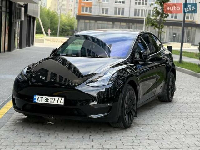 Черный Тесла Model Y, объемом двигателя 0 л и пробегом 28 тыс. км за 28990 $, фото 4 на Automoto.ua