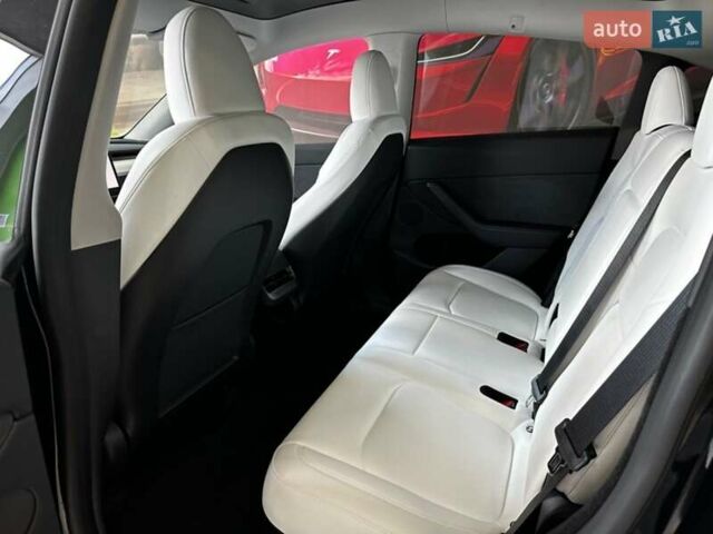 Чорний Тесла Model Y, об'ємом двигуна 0 л та пробігом 49 тис. км за 50000 $, фото 20 на Automoto.ua