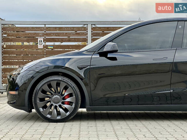Чорний Тесла Model Y, об'ємом двигуна 0 л та пробігом 38 тис. км за 30799 $, фото 31 на Automoto.ua