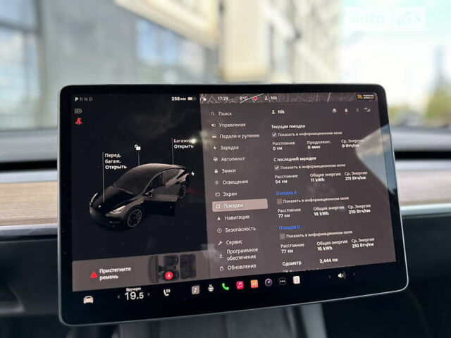 Черный Тесла Model Y, объемом двигателя 0 л и пробегом 2 тыс. км за 40990 $, фото 45 на Automoto.ua