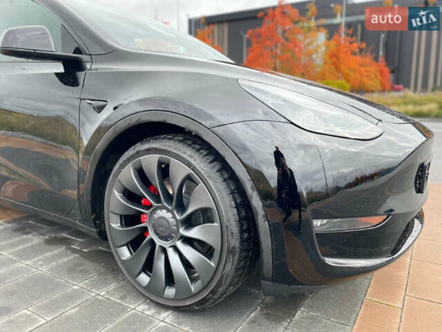 Черный Тесла Model Y, объемом двигателя 0 л и пробегом 16 тыс. км за 29200 $, фото 6 на Automoto.ua