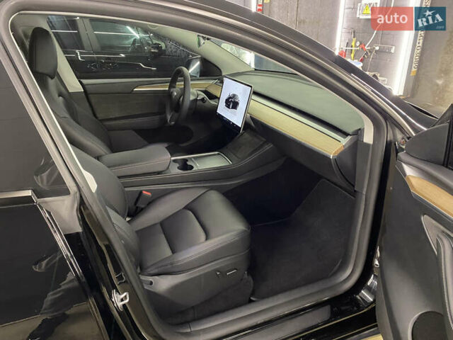Черный Тесла Model Y, объемом двигателя 0 л и пробегом 71 тыс. км за 29000 $, фото 9 на Automoto.ua