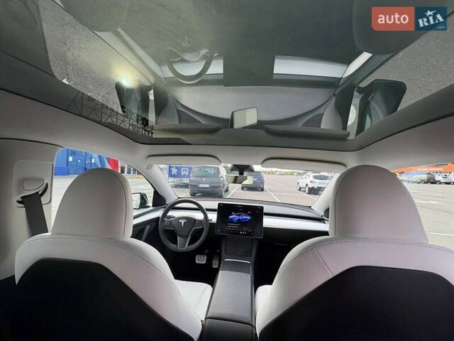 Черный Тесла Model Y, объемом двигателя 0 л и пробегом 34 тыс. км за 25000 $, фото 14 на Automoto.ua