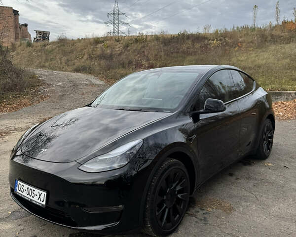 Черный Тесла Model Y, объемом двигателя 0 л и пробегом 16 тыс. км за 27000 $, фото 2 на Automoto.ua