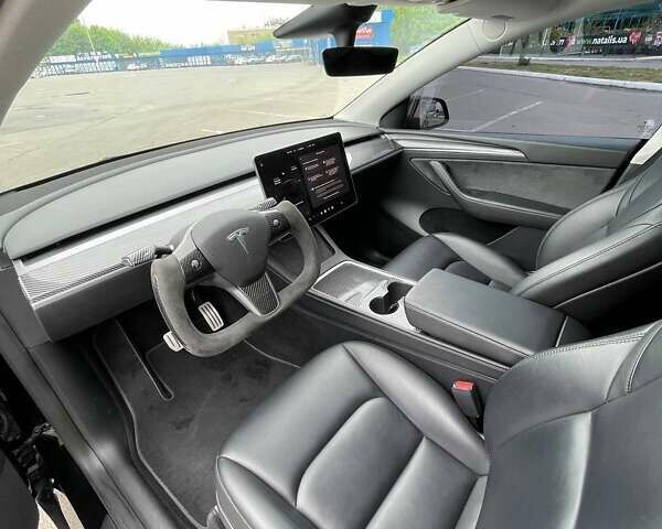 Черный Тесла Model Y, объемом двигателя 0 л и пробегом 53 тыс. км за 29500 $, фото 13 на Automoto.ua