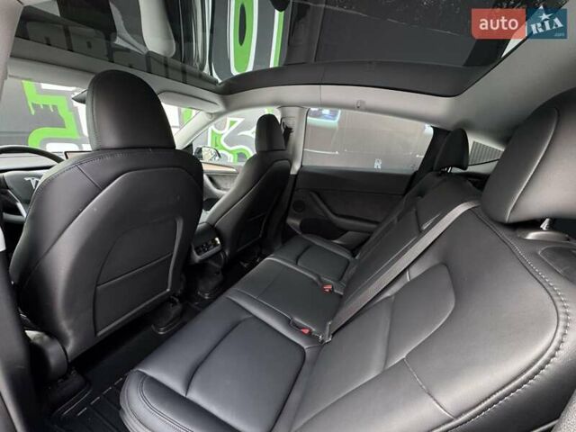 Черный Тесла Model Y, объемом двигателя 0 л и пробегом 1 тыс. км за 34900 $, фото 26 на Automoto.ua