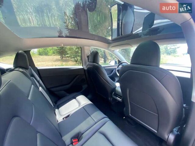 Черный Тесла Model Y, объемом двигателя 0 л и пробегом 6 тыс. км за 34000 $, фото 9 на Automoto.ua