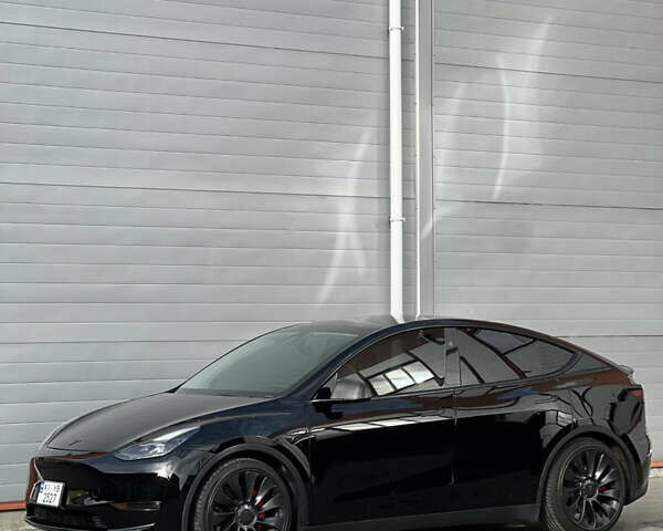 Черный Тесла Model Y, объемом двигателя 0 л и пробегом 35 тыс. км за 36000 $, фото 5 на Automoto.ua