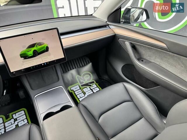 Черный Тесла Model Y, объемом двигателя 0 л и пробегом 1 тыс. км за 34900 $, фото 30 на Automoto.ua