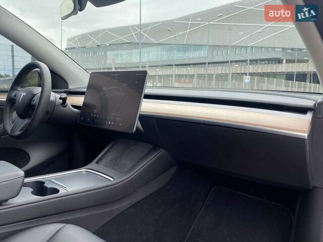 Чорний Тесла Model Y, об'ємом двигуна 0 л та пробігом 14 тис. км за 31990 $, фото 14 на Automoto.ua