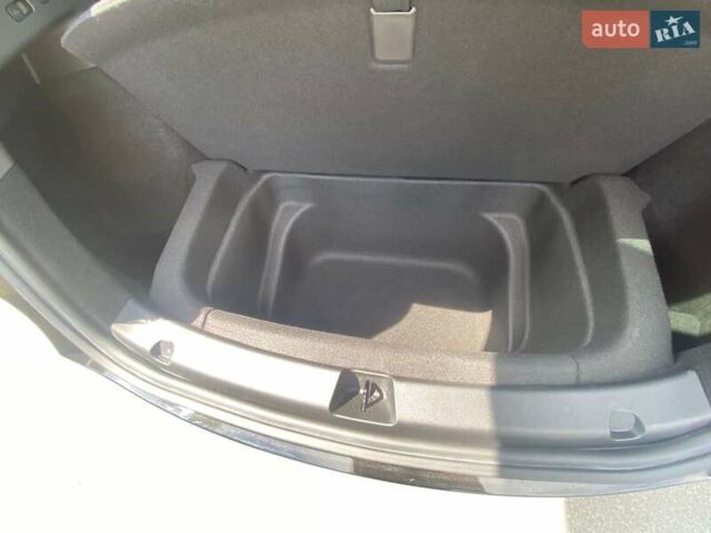 Черный Тесла Model Y, объемом двигателя 0 л и пробегом 6 тыс. км за 34000 $, фото 18 на Automoto.ua