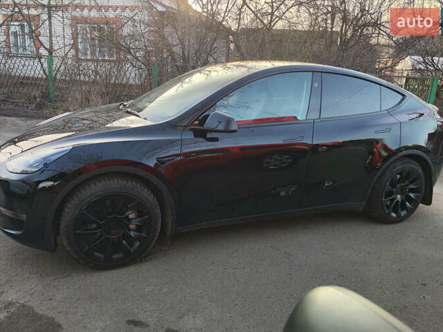Черный Тесла Model Y, объемом двигателя 0 л и пробегом 19 тыс. км за 30900 $, фото 7 на Automoto.ua