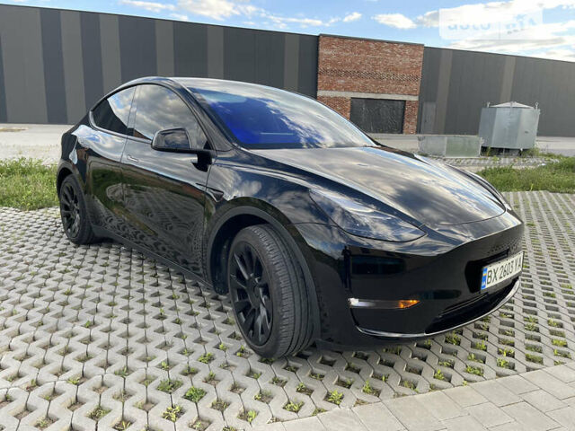 Черный Тесла Model Y, объемом двигателя 0 л и пробегом 5 тыс. км за 43000 $, фото 2 на Automoto.ua