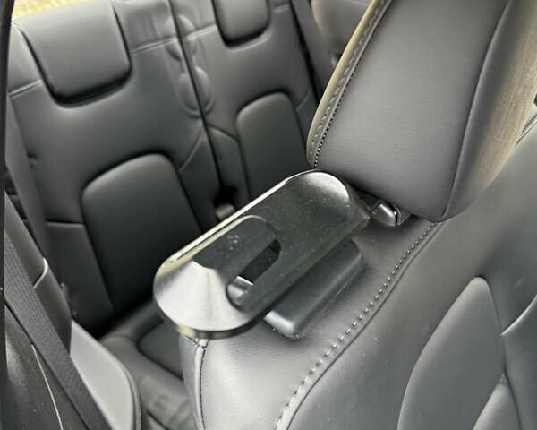 Черный Тесла Model Y, объемом двигателя 0 л и пробегом 80 тыс. км за 28000 $, фото 11 на Automoto.ua