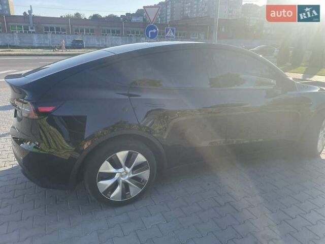 Черный Тесла Model Y, объемом двигателя 0 л и пробегом 46 тыс. км за 33000 $, фото 4 на Automoto.ua