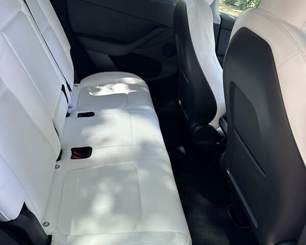 Черный Тесла Model Y, объемом двигателя 0 л и пробегом 30 тыс. км за 27900 $, фото 24 на Automoto.ua