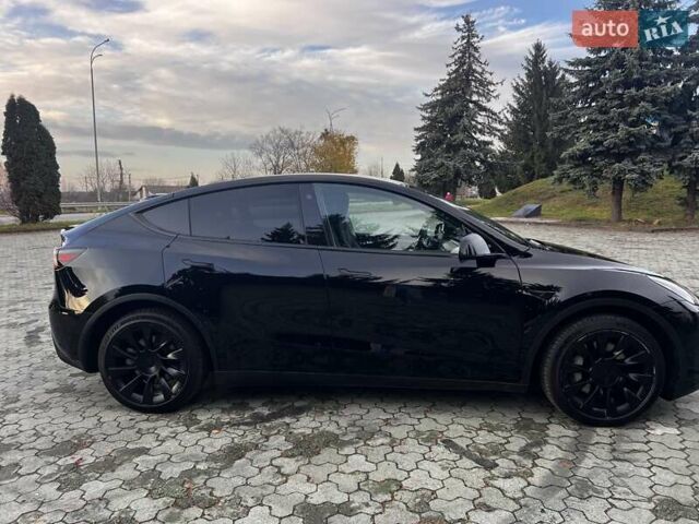 Черный Тесла Model Y, объемом двигателя 0 л и пробегом 64 тыс. км за 29100 $, фото 4 на Automoto.ua