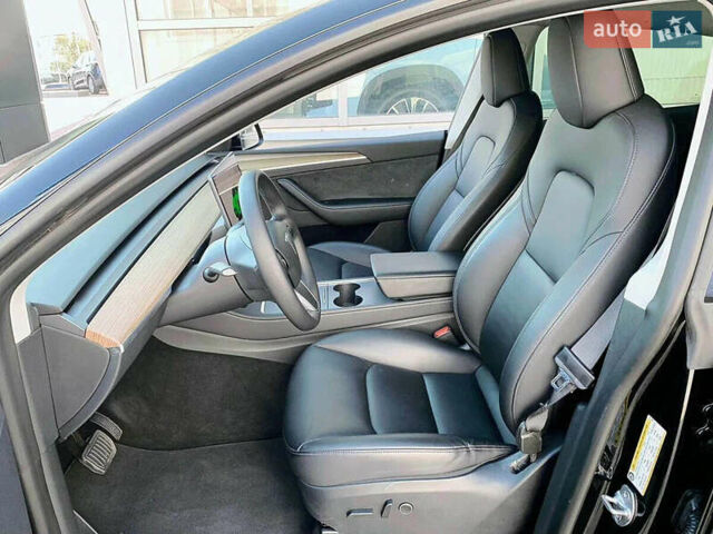 Чорний Тесла Model Y, об'ємом двигуна 0 л та пробігом 9 тис. км за 24000 $, фото 7 на Automoto.ua
